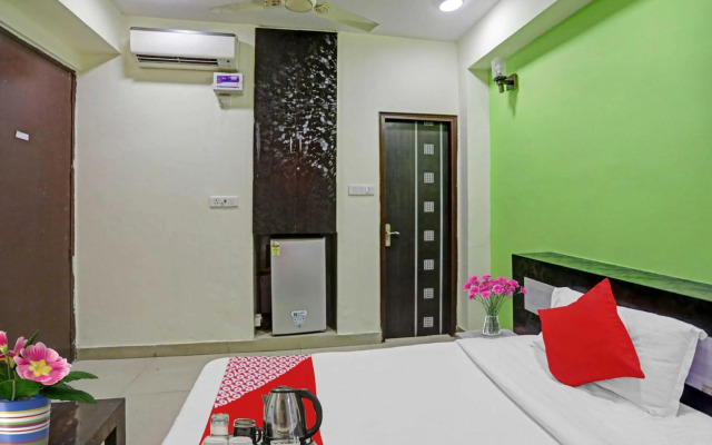 OYO Flagship 88302 Shyam Residency Near Lotus Temple