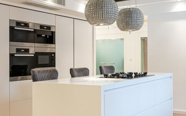 Exquisite 2400sqft 3 Bed Brick Lane Pad