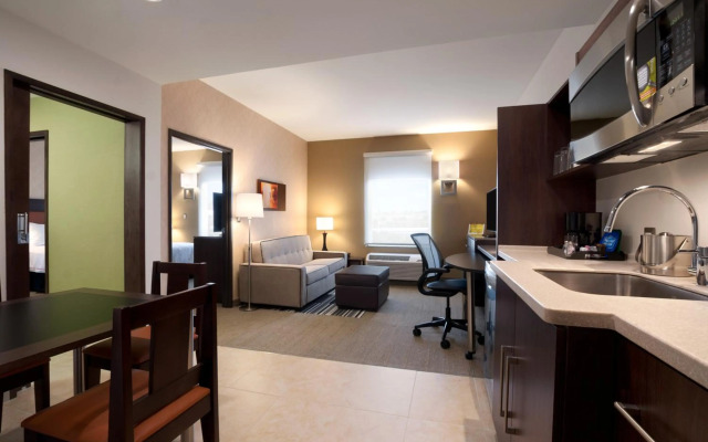 Homewood Suites by Hilton Queretaro, Mexico