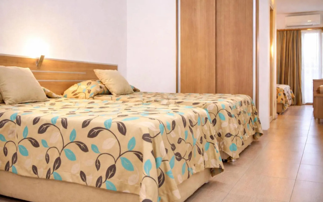 Selenium Hotel