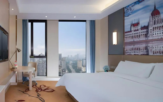 Vienna International Hotel (Chongqing Changshou High-speed Railway Station)