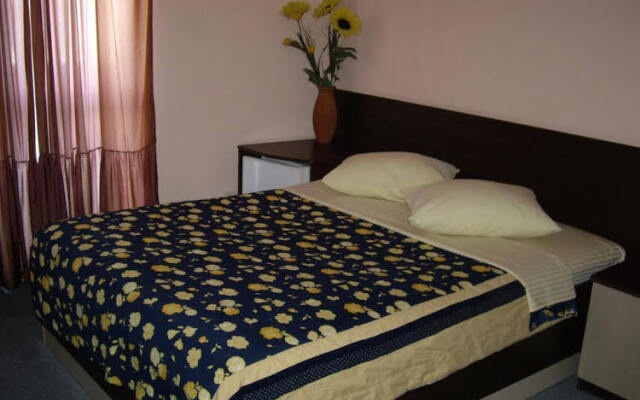 Family Hotel Avramov
