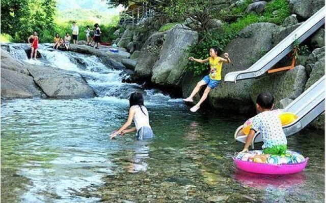 Gapyeong Pooky Glamping Pension