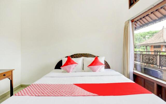 Super OYO 3261 Hotel Ratu