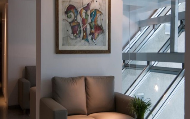 The Regenza by Tunga