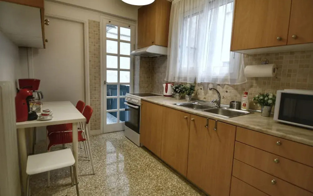Top Koukaki Location 2 Bedrooms