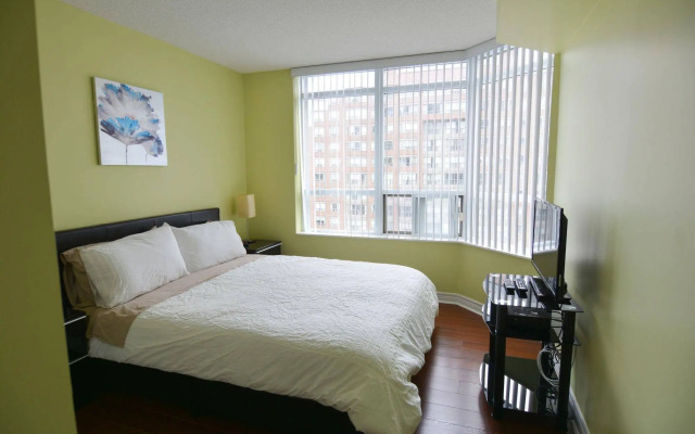 Maplewood Suites - Square One
