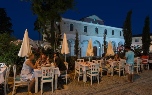 Alacati Zeynep Hotel