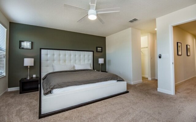 6bed 4Ba Villa Game Room Pool Spa