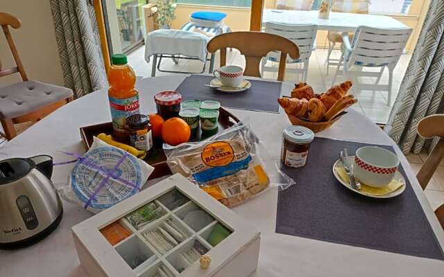 Liorzh An Ty (Adults Only)