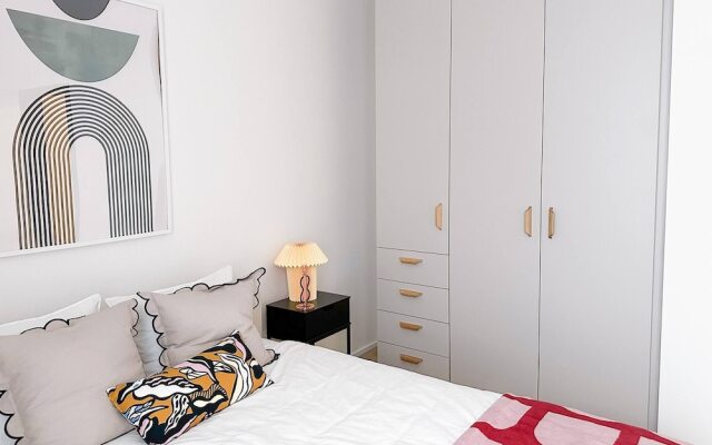 "new 3kk Apts: Holešovice Heart"