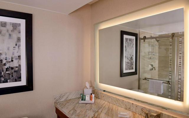 The Inverness Denver, a Hilton Golf & Spa Resort