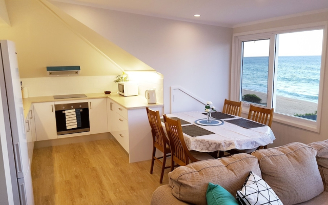 Coachhouse on the Beach