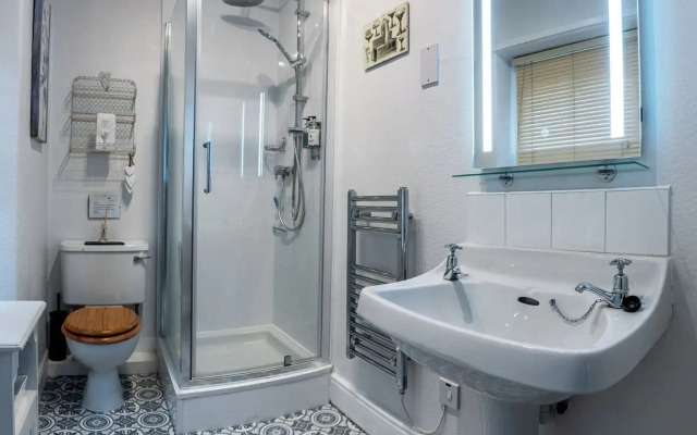 Garth Dderwen Guest House