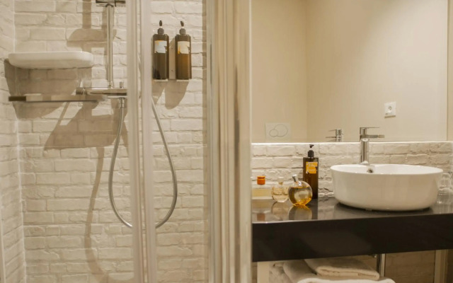 Room Select Via Veneto
