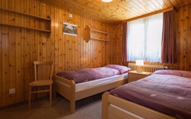 Apartment Zur Post Saas-Almagell 19601