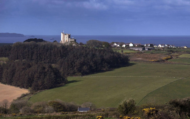 Roch Castle Hotel