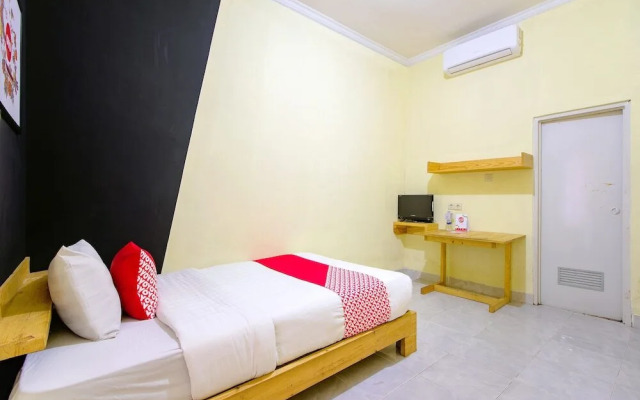 RedDoorz near Amikom Yogyakarta 3