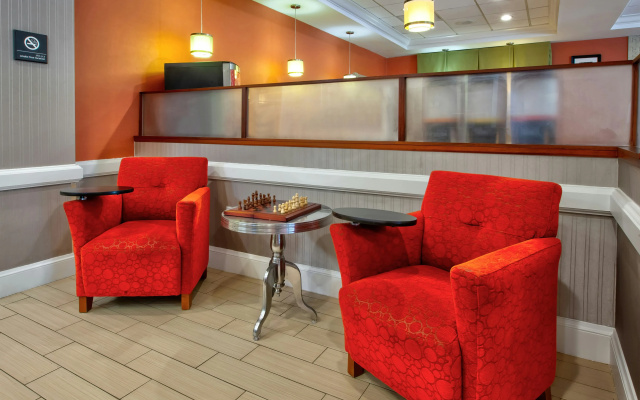 Hampton Inn College Park