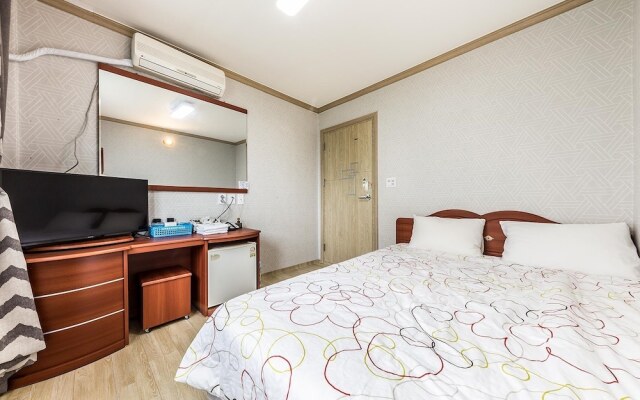 Yangyang Hajodae Donghwa Beach