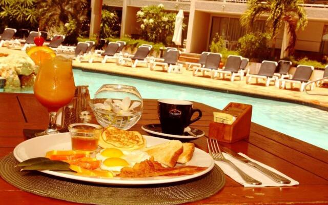 Sapphire Beach Club Resort