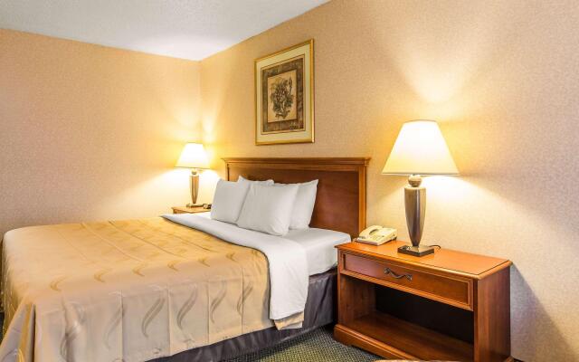 Quality Inn & Suites McDonough South I-75