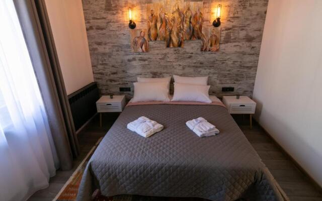 Morshyn Avenue Apartment