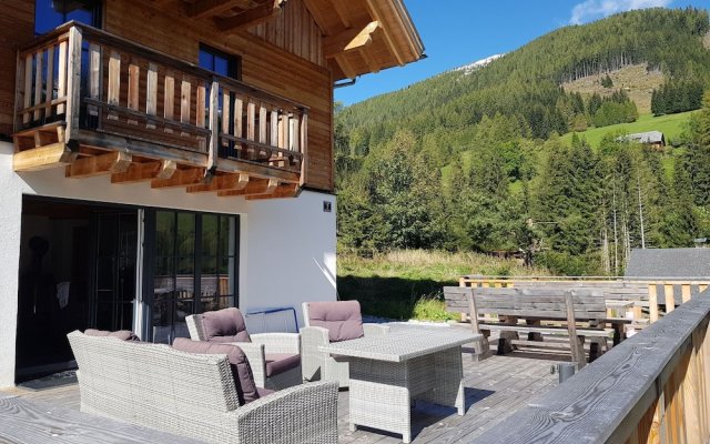 Modern Chalet With Sauna Near Ski Area in Carinthia