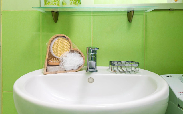 Nice 1BD Apartment next to Medical University