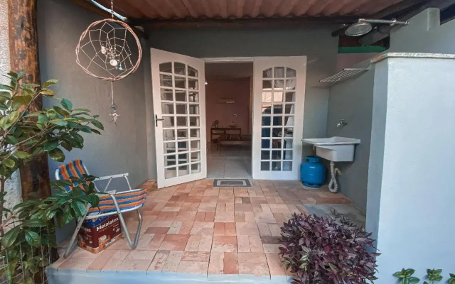 Kitnet completa a 800m da Praia