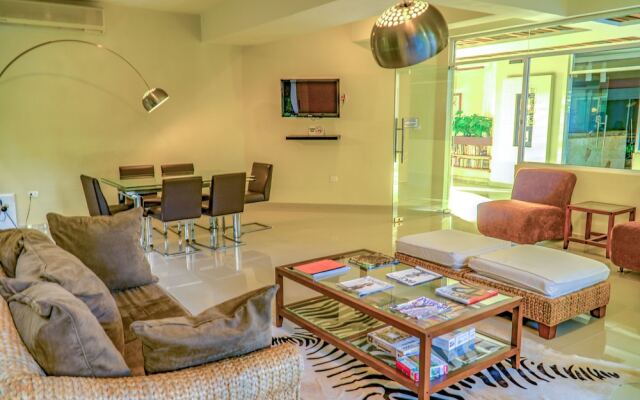 Solana  Condo 2Br by NAS