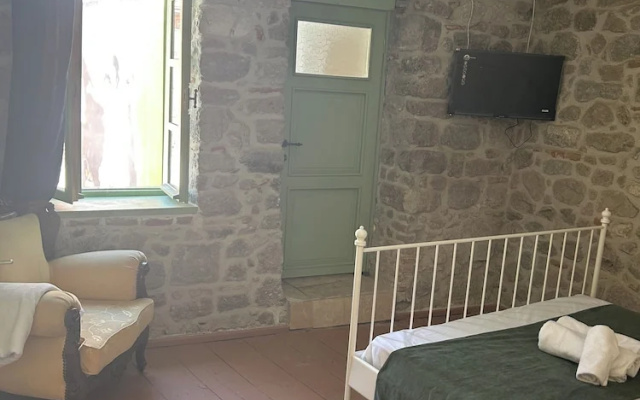 Asclepius Boutique Hotel & Cafe
