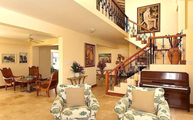 A Summer Place, Discovery Bay 7BR