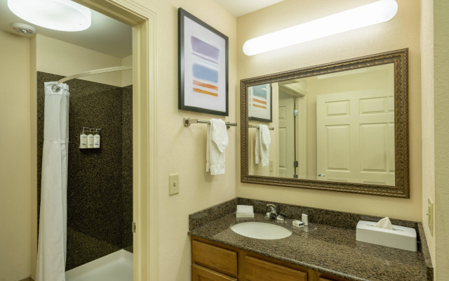 Staybridge Suites Milwaukee Airport South by IHG