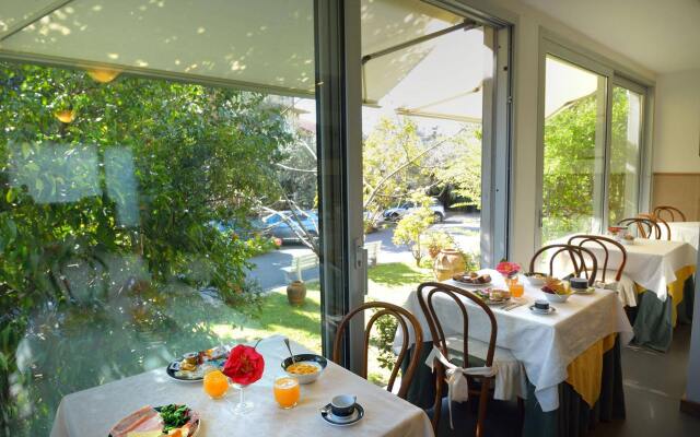 Hotel Ghironi