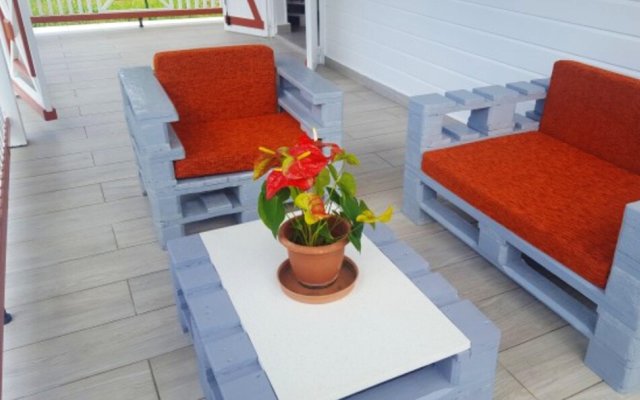Bungalow with One Bedroom in Le Moule, with Enclosed Garden And Wifi