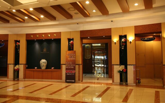 hotelImage