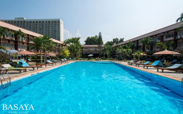 Basaya Beach Hotel & Resort