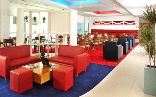 Travelodge Milton Keynes The Hub Hotel