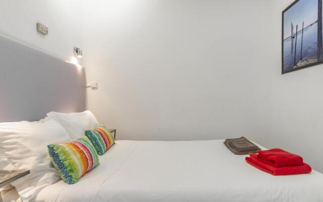 LV Premier Chiado CH1 Balcony Central Elevator