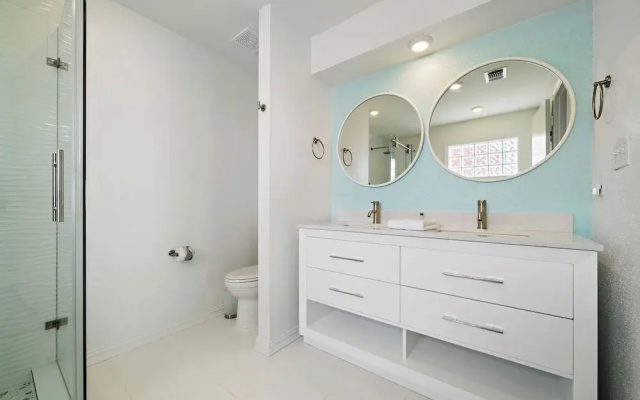 The Beach House by Ryson Vacation Rentals