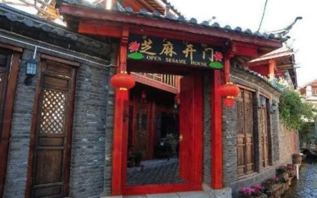 Lijiang Open Sesame House