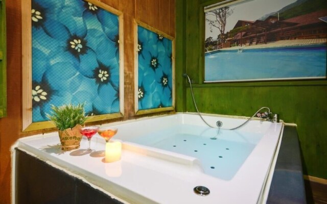 Ganghwado Dongmag Spa Pension