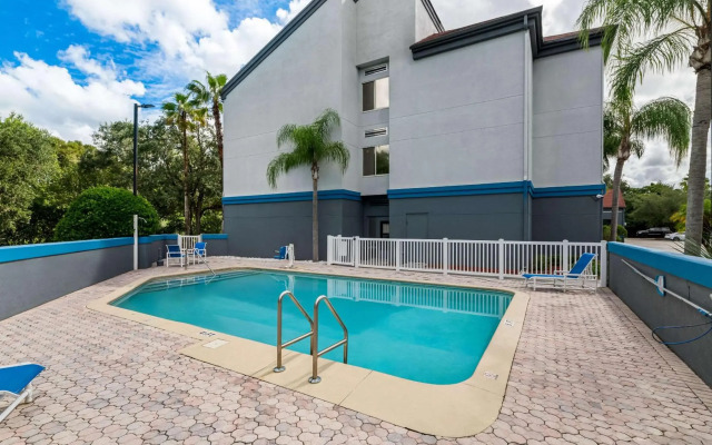 Townhouse Orlando West (ex.Red Roof Inn Orlando West - Ocoee)