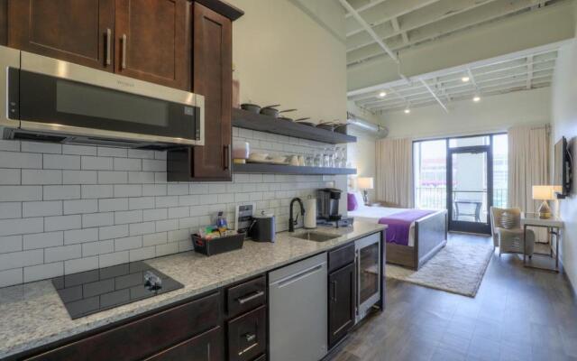 Studio 154 Luxury Hotel