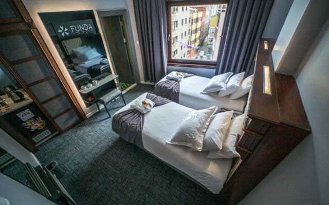 Funda Hotel