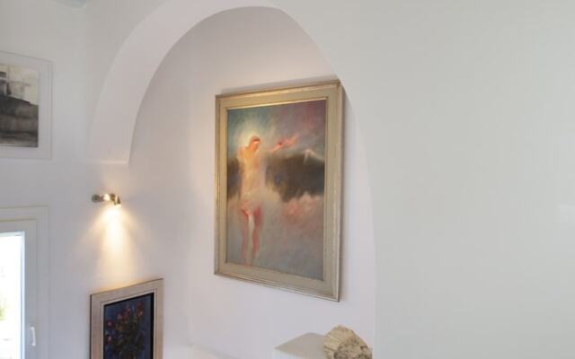 Villa Aerie - Sweeping Sea Views, Eclectic Style by Villarentalsgr