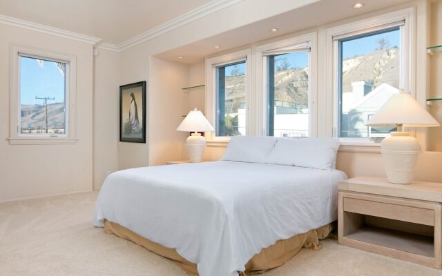New Listing! Beachfront Dream W/ Private Balcony Home