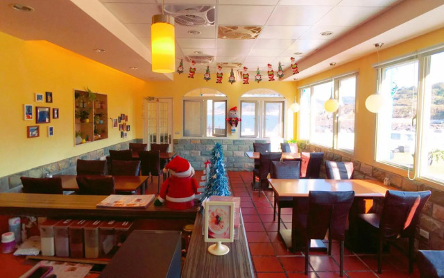 Matsu Island View Restaurant Bed and Breakfast