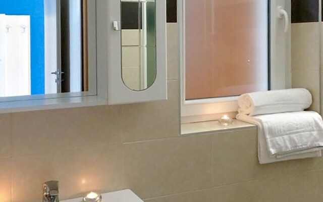 Family Apartment Overlooking Lake Como